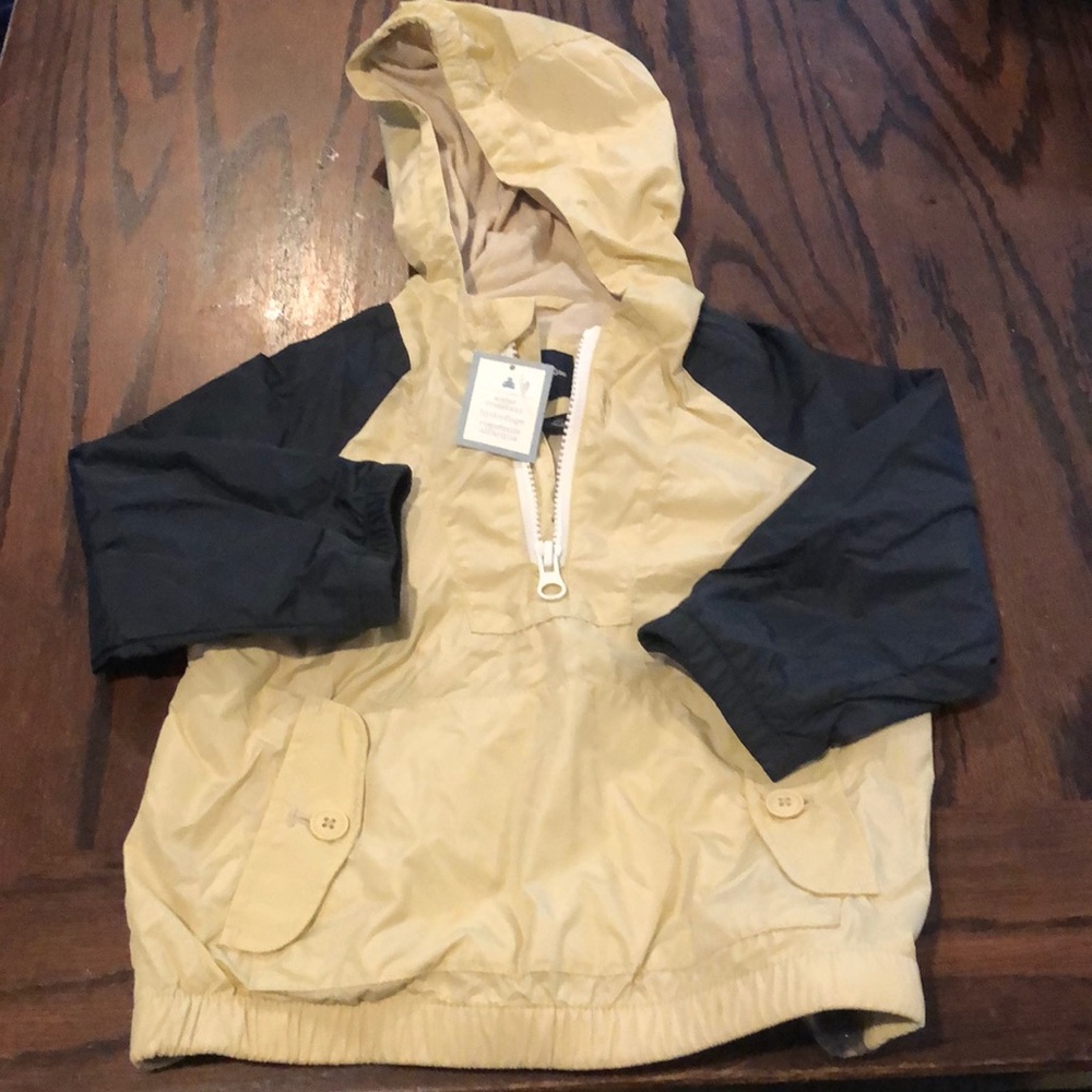 Pullover raincoat/ windbreaker